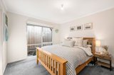 https://images.listonce.com.au/custom/160x/listings/20-summit-court-mooroolbark-vic-3138/173/01701173_img_09.jpg?JbzhwW27eNM