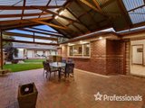 https://images.listonce.com.au/custom/160x/listings/20-sunset-drive-kilsyth-south-vic-3137/707/01525707_img_14.jpg?bh0KDHY0yJY