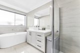 https://images.listonce.com.au/custom/160x/listings/20-swayfield-road-mount-waverley-vic-3149/039/01938039_img_07.jpg?jqJuYlwTKok