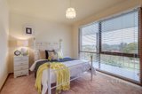 https://images.listonce.com.au/custom/160x/listings/20-symon-crescent-greensborough-vic-3088/755/01031755_img_06.jpg?lwJPGmsV-nU