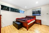 https://images.listonce.com.au/custom/160x/listings/20-tamala-avenue-notting-hill-vic-3168/681/01660681_img_07.jpg?BEn25i0mm0U