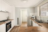 https://images.listonce.com.au/custom/160x/listings/20-tarongo-drive-aspendale-vic-3195/737/01949737_img_04.jpg?oaNm6-lU8gE