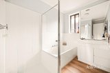 https://images.listonce.com.au/custom/160x/listings/20-tarongo-drive-aspendale-vic-3195/737/01949737_img_09.jpg?UHW6PLJSdNo