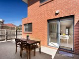 https://images.listonce.com.au/custom/160x/listings/20-the-circle-altona-north-vic-3025/261/01203261_img_11.jpg?4mlHe4FEvQg