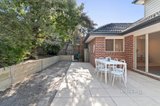 https://images.listonce.com.au/custom/160x/listings/20-timms-avenue-croydon-vic-3136/116/01598116_img_09.jpg?LwFFecYq2jk