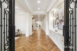 https://images.listonce.com.au/custom/160x/listings/20-toolang-court-mount-waverley-vic-3149/418/01954418_img_03.jpg?1ymp_OARmVs