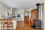 https://images.listonce.com.au/custom/160x/listings/20-turnung-road-panton-hill-vic-3759/110/01899110_img_07.jpg?Saw5WLNR_6A