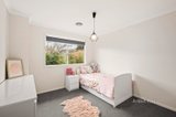 https://images.listonce.com.au/custom/160x/listings/20-vernon-street-croydon-vic-3136/742/01720742_img_17.jpg?DSmFFCImXls