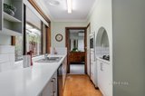 https://images.listonce.com.au/custom/160x/listings/20-view-road-vermont-vic-3133/674/01625674_img_07.jpg?ZDROhhKLPNs