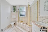 https://images.listonce.com.au/custom/160x/listings/20-wallabah-street-mount-waverley-vic-3149/221/01797221_img_18.jpg?04Ce9K9OdG8