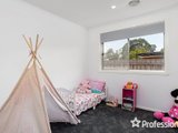 https://images.listonce.com.au/custom/160x/listings/20-wandana-street-mooroolbark-vic-3138/501/01526501_img_08.jpg?zRgC3PLBELQ