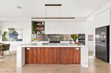 https://images.listonce.com.au/custom/160x/listings/20-warner-street-essendon-vic-3040/800/01736800_img_05.jpg?KQwi9BFgRnI