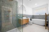 https://images.listonce.com.au/custom/160x/listings/20-waterfalls-road-mount-macedon-vic-3441/237/01753237_img_07.jpg?U6SCGq_0e3E