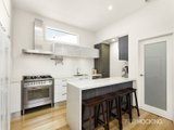 https://images.listonce.com.au/custom/160x/listings/20-woods-street-newport-vic-3015/280/01203280_img_04.jpg?7GYXvsh7BeI