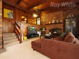 https://images.listonce.com.au/custom/160x/listings/20-wylie-road-silvan-vic-3795/115/01870115_img_03.jpg?F581iXRE0F8