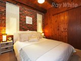 https://images.listonce.com.au/custom/160x/listings/20-wylie-road-silvan-vic-3795/115/01870115_img_11.jpg?sF_k2WxZ2Ho