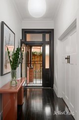 https://images.listonce.com.au/custom/160x/listings/20-zetland-road-mont-albert-vic-3127/883/01977883_img_18.jpg?1PFRXT-9wYk