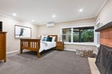 https://images.listonce.com.au/custom/160x/listings/200-old-eltham-road-lower-plenty-vic-3093/492/00646492_img_06.jpg?XlZr7-_sclA