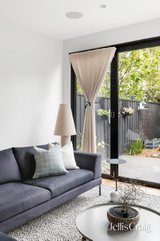 https://images.listonce.com.au/custom/160x/listings/200-park-street-fitzroy-north-vic-3068/187/01816187_img_13.jpg?T1O0HxduOXI
