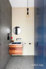 https://images.listonce.com.au/custom/160x/listings/200-park-street-fitzroy-north-vic-3068/187/01816187_img_17.jpg?oF6XczJqFqU