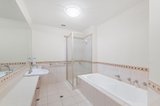 https://images.listonce.com.au/custom/160x/listings/20052-sovereign-point-court-doncaster-vic-3108/345/01972345_img_03.jpg?qMJwD42I9fE