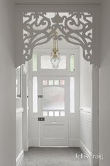 https://images.listonce.com.au/custom/160x/listings/201-coppin-street-richmond-vic-3121/493/01950493_img_04.jpg?_cJepU_oPI8