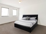 https://images.listonce.com.au/custom/160x/listings/201-villiers-street-north-melbourne-vic-3051/711/00391711_img_03.jpg?vRTW8zu6cVE