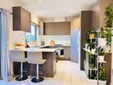https://images.listonce.com.au/custom/160x/listings/20101-martins-lane-viewbank-vic-3084/898/01751898_img_02.jpg?wrZ3QxQg2MY