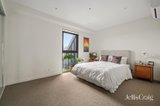 https://images.listonce.com.au/custom/160x/listings/20126-32-pryor-street-eltham-vic-3095/358/01810358_img_13.jpg?Sy8PmM4cHOU