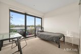 https://images.listonce.com.au/custom/160x/listings/20126-32-pryor-street-eltham-vic-3095/358/01810358_img_15.jpg?YtqEhjpCJc8