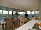 https://images.listonce.com.au/custom/160x/listings/201719-elgar-road-doncaster-vic-3108/131/01744131_img_02.jpg?Y1hi7aQuFdU