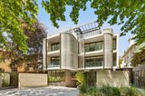 https://images.listonce.com.au/custom/160x/listings/20191-alexandra-avenue-south-yarra-vic-3141/168/01845168_img_10.jpg?8m5D_7xbysc