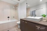 https://images.listonce.com.au/custom/160x/listings/20195-ormond-road-elwood-vic-3184/234/01780234_img_09.jpg?g-I2xDgspKA