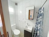 https://images.listonce.com.au/custom/160x/listings/202-kilgour-street-geelong-vic-3220/398/01742398_img_08.jpg?38P08xIiuLg