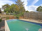 https://images.listonce.com.au/custom/160x/listings/202-manchester-road-mooroolbark-vic-3138/421/01525421_img_07.jpg?ZSDKo0orSs4