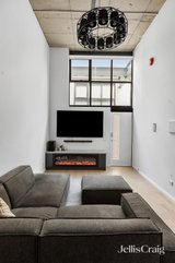 https://images.listonce.com.au/custom/160x/listings/202-new-street-richmond-vic-3121/587/01748587_img_04.jpg?yJWV54Py4QI