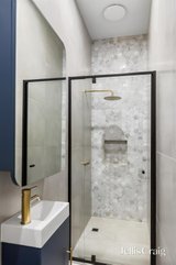 https://images.listonce.com.au/custom/160x/listings/202-new-street-richmond-vic-3121/587/01748587_img_09.jpg?hDb5qnbQE_E