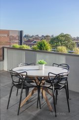 https://images.listonce.com.au/custom/160x/listings/20210-station-avenue-mckinnon-vic-3204/270/00931270_img_08.jpg?ZJ3CIbVwc4E