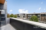 https://images.listonce.com.au/custom/160x/listings/20211-copernicus-crescent-bundoora-vic-3083/338/01837338_img_09.jpg?ezWAcTq2Tv0