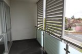 https://images.listonce.com.au/custom/160x/listings/202174-riversdale-road-hawthorn-vic-3122/586/01681586_img_06.jpg?ou69emIifeM