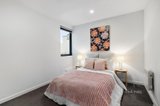 https://images.listonce.com.au/custom/160x/listings/202193-mckinnon-road-mckinnon-vic-3204/060/01721060_img_06.jpg?qpUcbeXNfok