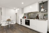 https://images.listonce.com.au/custom/160x/listings/2022-princes-street-st-kilda-vic-3182/230/01747230_img_12.jpg?gWlB27s6xy0