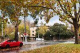 https://images.listonce.com.au/custom/160x/listings/20302-abbotsford-street-north-melbourne-vic-3051/768/01720768_img_08.jpg?uGwsufhO10A