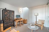 https://images.listonce.com.au/custom/160x/listings/2031-barnet-way-richmond-vic-3121/811/01679811_img_10.jpg?0gEFFmmw7Lo