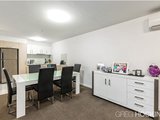 https://images.listonce.com.au/custom/160x/listings/203117-pier-street-altona-vic-3018/116/01202116_img_05.jpg?OgAljr6m6i8