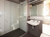 https://images.listonce.com.au/custom/160x/listings/203122-ormond-road-elwood-vic-3184/026/01795026_img_09.jpg?FDNpd6BWagI