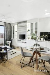 https://images.listonce.com.au/custom/160x/listings/20315-manchester-grove-glen-huntly-vic-3163/934/01956934_img_05.jpg?FVGjFlcup0M