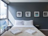 https://images.listonce.com.au/custom/160x/listings/203185-rose-street-fitzroy-vic-3065/298/01821298_img_03.jpg?s_3i_HtSHhw