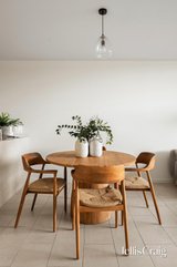 https://images.listonce.com.au/custom/160x/listings/20371-station-street-fairfield-vic-3078/965/01990965_img_02.jpg?j1W7WF8dUqk
