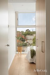 https://images.listonce.com.au/custom/160x/listings/20371-station-street-fairfield-vic-3078/965/01990965_img_13.jpg?pfvcUZVvs38